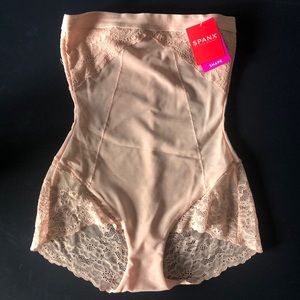 NWT SPANX spotlight on lace high-waisted brief